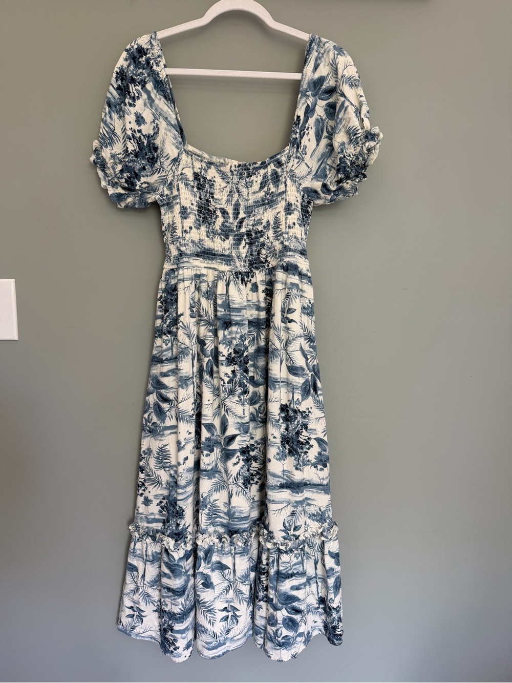 Anthropologie By The River Linen Boho Palm Smocked Blue Ivory Puff Maxi Dress